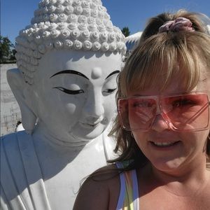 Meet your Posher, Lisa